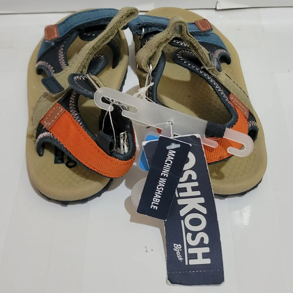 OshKosh B’gosh Boy's Machine Washable‎ Hook and Loop Sandal